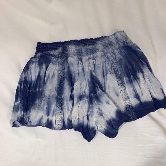 Tie dye shorts - Picture 2 of 5